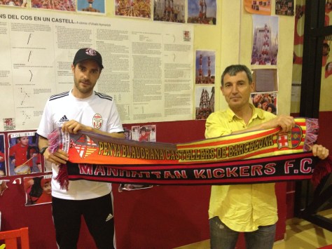 There was even a change of scarfs between Manhattan Kickers and the Penya Blaugrana dels Castellers de Barcelona